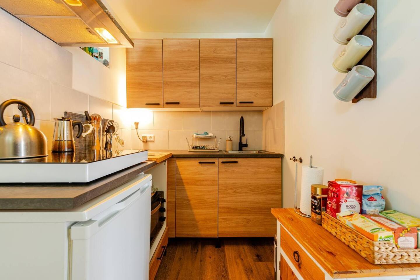 Tiny House - Leenfietsen, Eigen Keuken En Badkamer Nimwegen Exterior foto